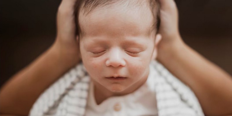 Lire la suite à propos de l’article Comment calmer la toux la nuit chez un bébé ?