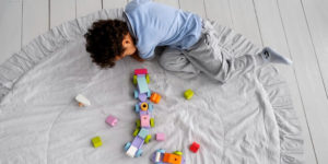 Lire la suite à propos de l’article Pourquoi utiliser un tapis rond pour la chambre d’enfant ?